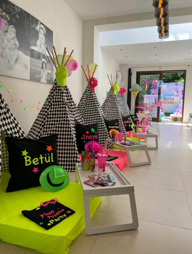 bubbleevent prive tipi party fluo